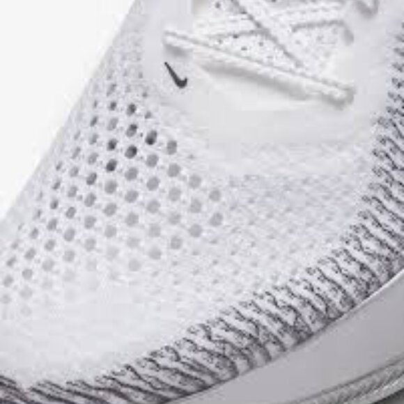Nike ZoomX Vaporfly 3 size 11.5 DV4129 100, super light and perfect for running. - Picture 11 of 11